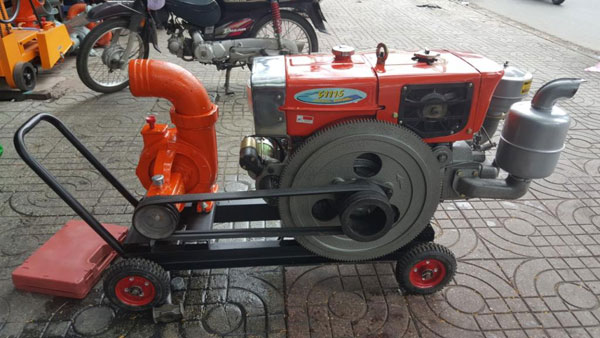 may bom nuoc kubota dau no D24 gia re