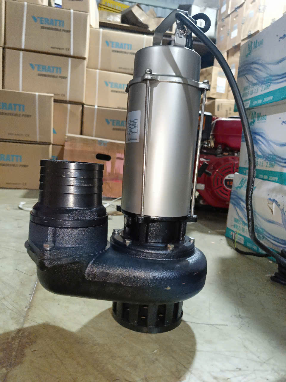 bơm chìm nước thải lưu lượng lớn Macrro
