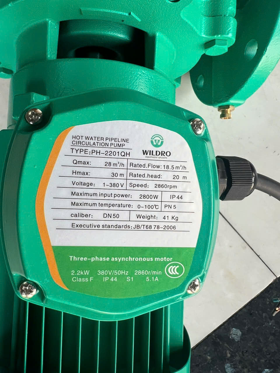 dia chi ban may bom tuan hoan nuoc nong wildro 2.2kw