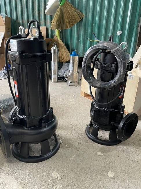địa chỉ b&aacute;n m&aacute;y bơm ch&igrave;m nước thải c&ocirc;ng nghiệp Selanni