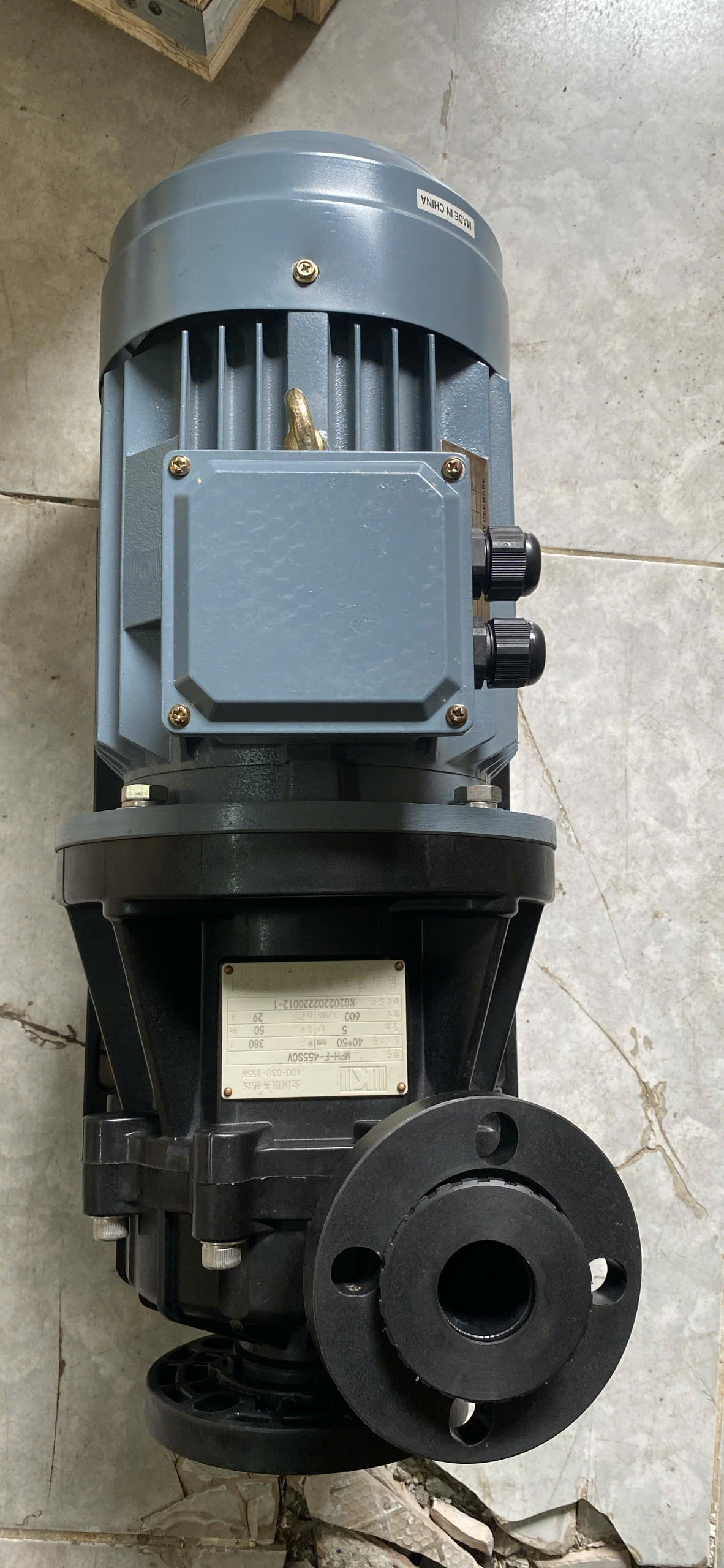 Địa chỉ bán máy bom li tâm hóa chât MHP-F-455 SCV
