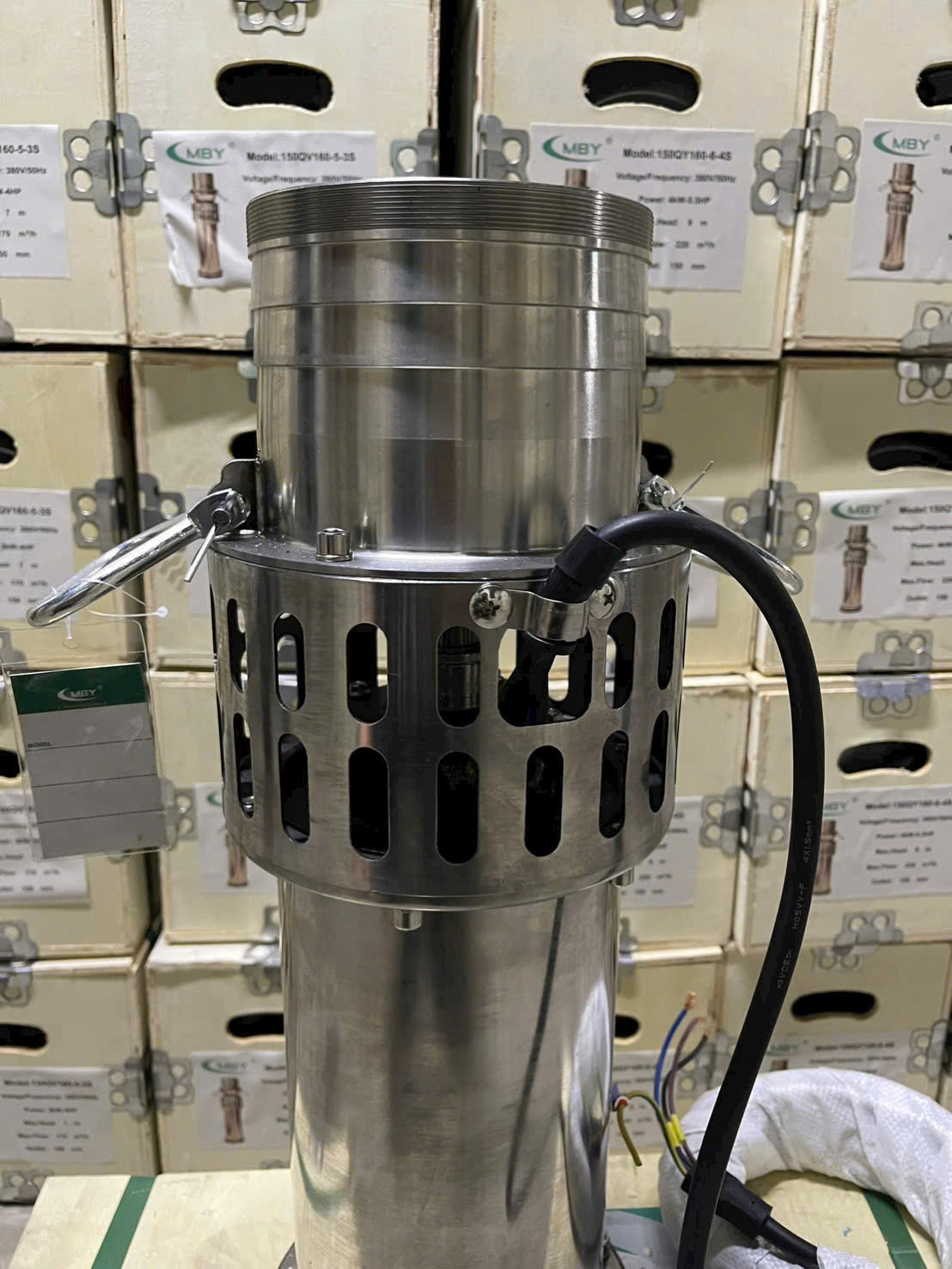 dia chi ban may bom chim truc dung inox tai Hanoi Saigon