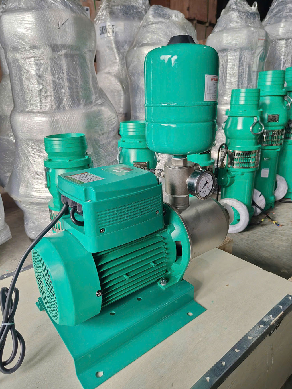 dia chi ban may bom bien tan MBY tai Hanoi Saigon