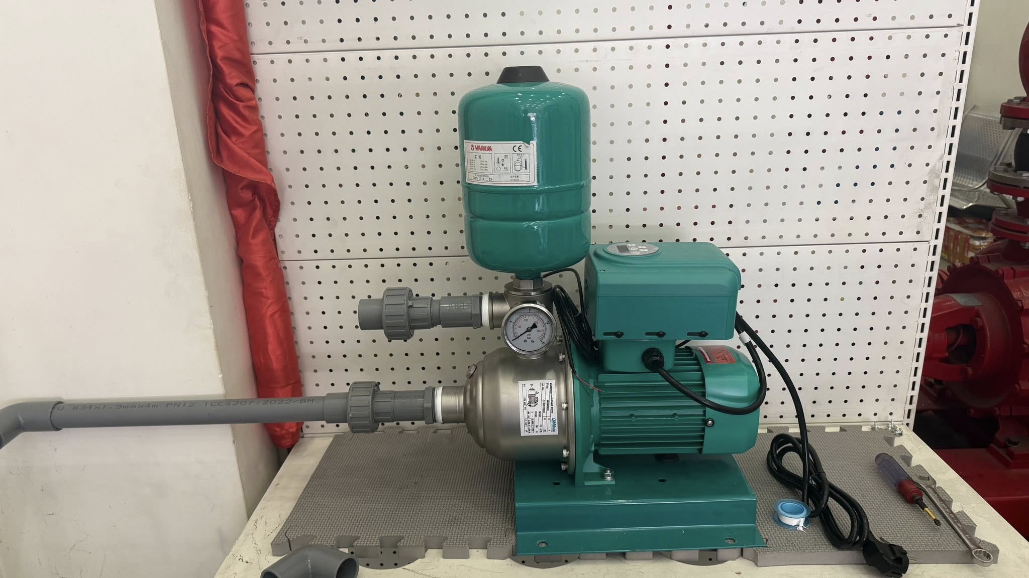 đại lý bán máy bơm tăng áp biến tần Maro